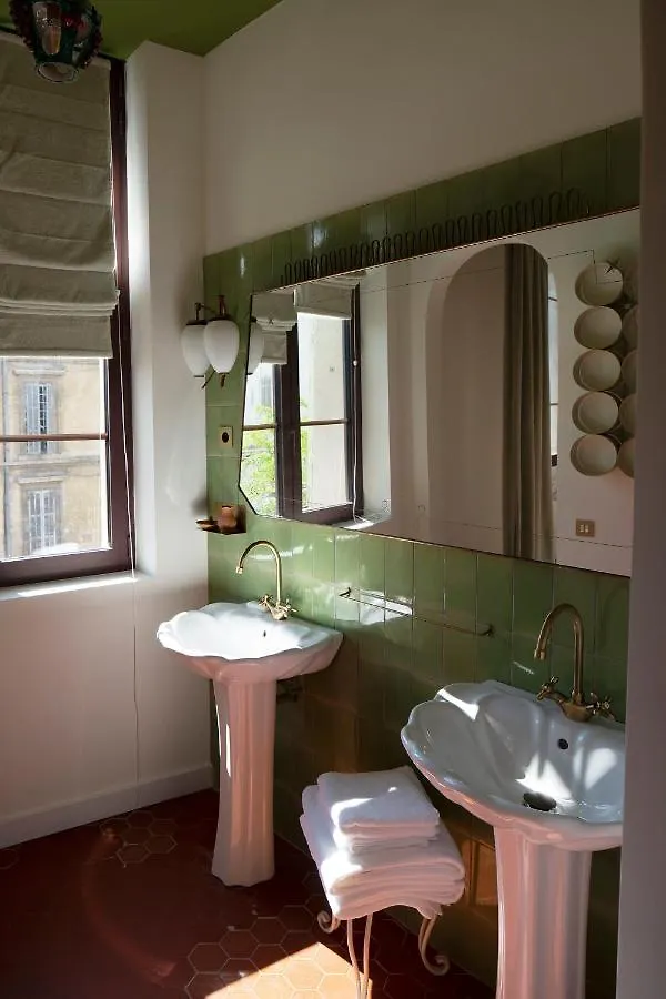 Bed & Breakfast Les Chambres De La Releve Marseille